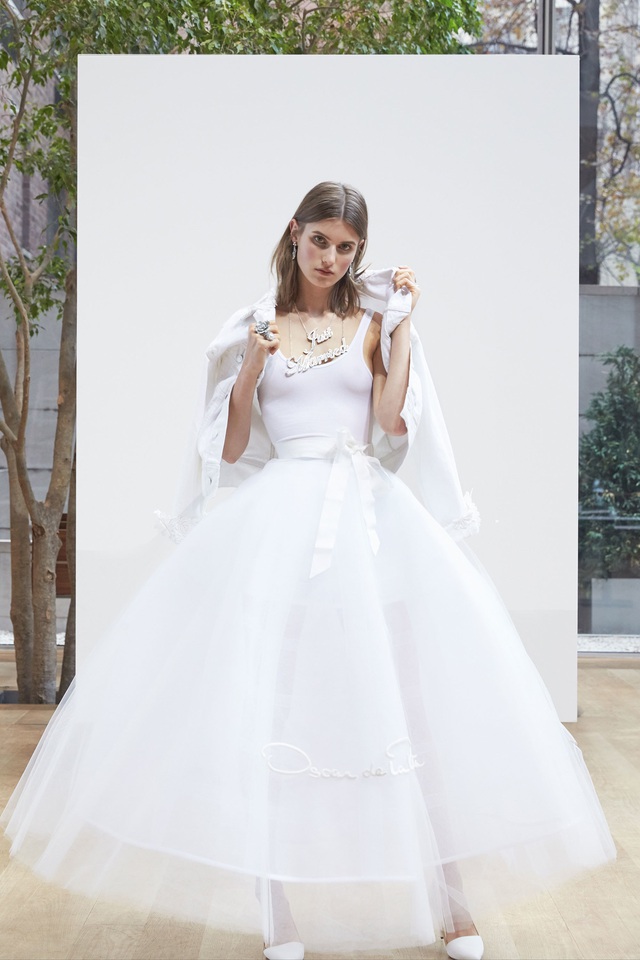 Bộ sưu tập váy cưới tuyệt đẹp của Oscar De La Renta - 18