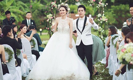 Những chiếc váy cưới đình đám của sao Việt năm 2015 - 6