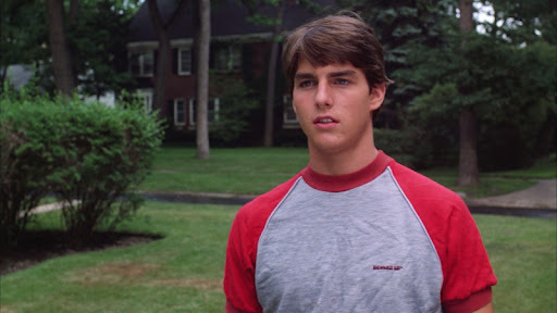 Tom Cruise trong Risky Business (1983) nổi bật với gương mặt đẹp “không góc chết” trong vai diễn chàng sinh viên nhà giàu Joel Goodson. (Ảnh: Tư liệu phim)