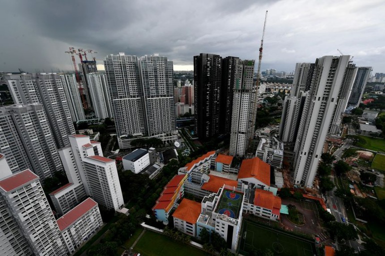 Singapore tăng thuế, thắt chặt tín dụng để hạ nhiệt thị trường bất động sản - 1