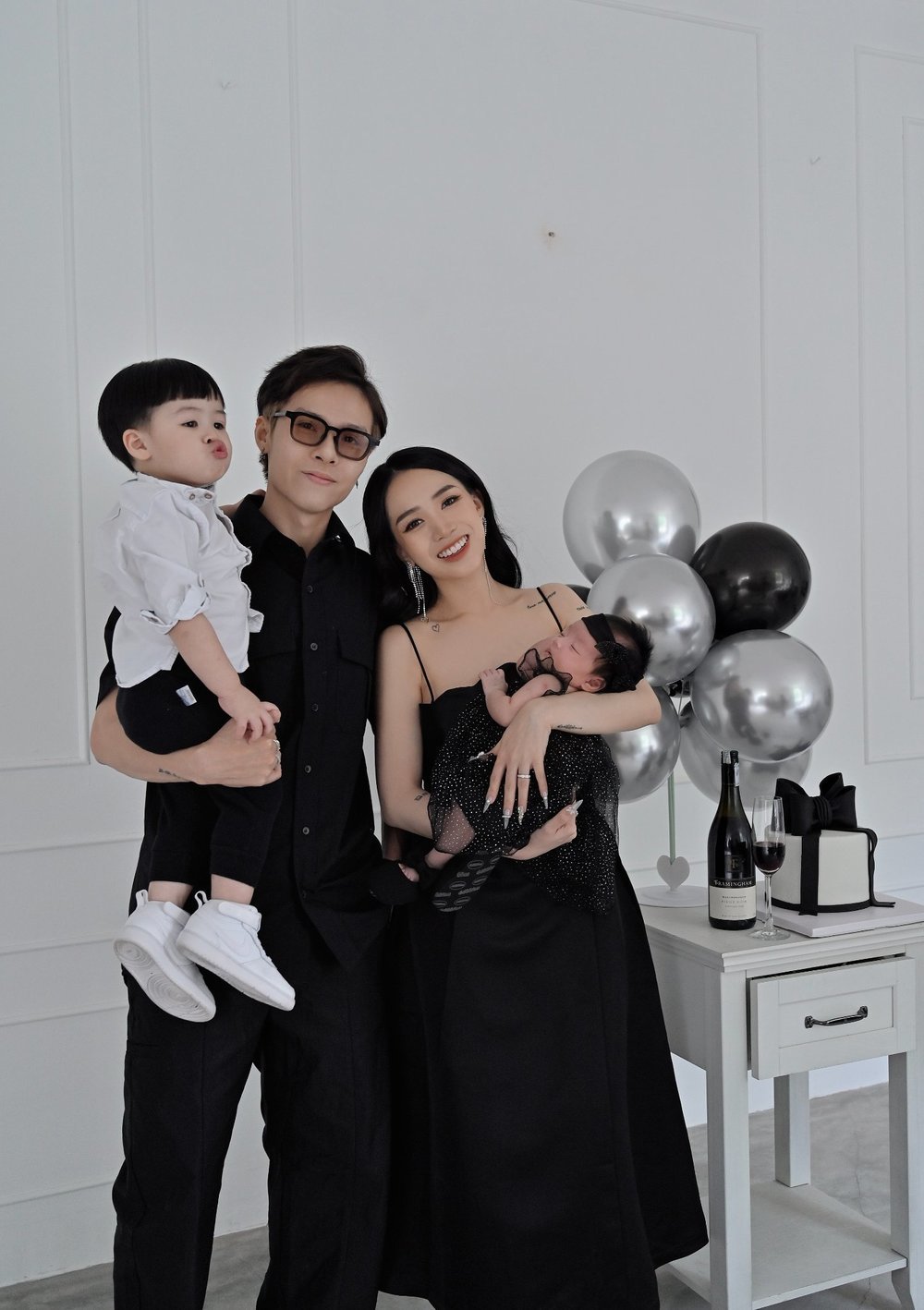 Gia đình Joyce Phạm hiện tại đã đủ nếp đủ tẻ. (Ảnh: Instagram joyce.pham1106)